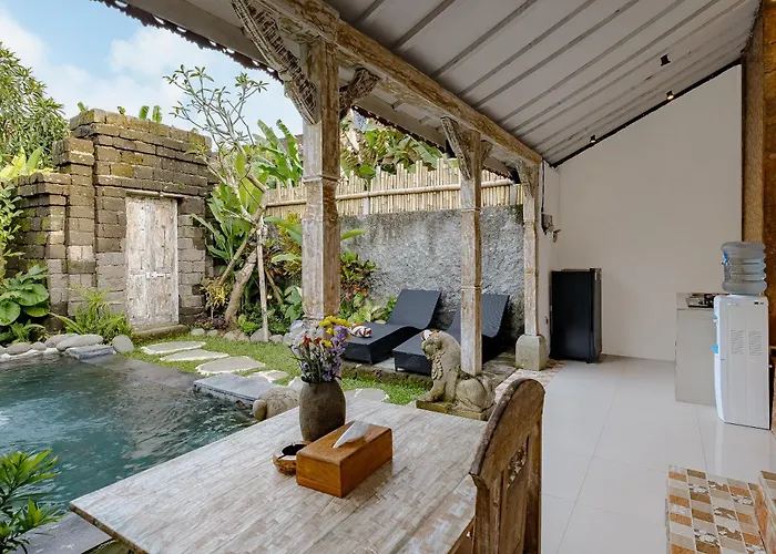 Villa Pratiwi *
