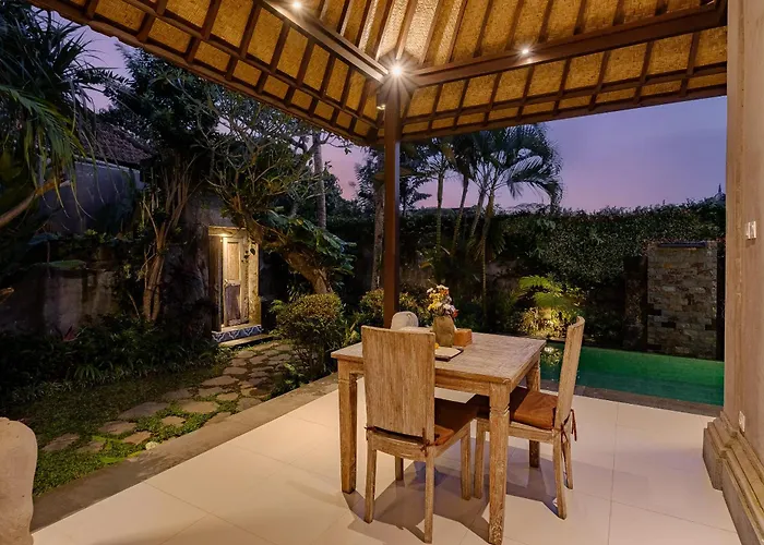 Villa Pratiwi *